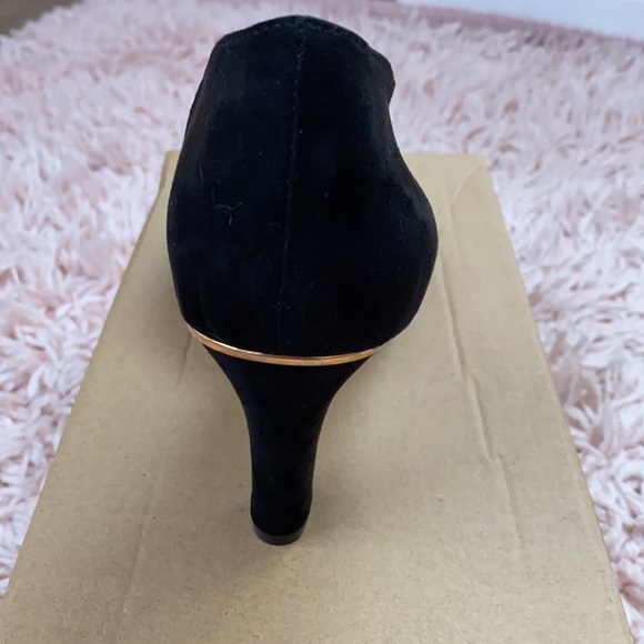 Black heels - Picture 2 of 5